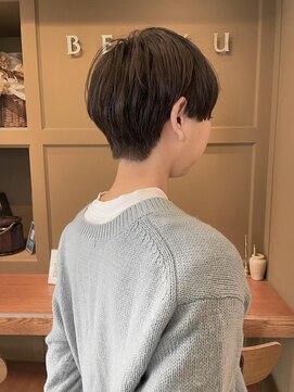 ベック ヘアサロン(BEKKU hair salon) パツっとラインの残るマッシュクールショート