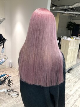 コワファーストナガサキシャンプーボーイ(COIFF1RST NAGASAKI SHAMPOO BOY) ブリーチ2回 ペールピンク