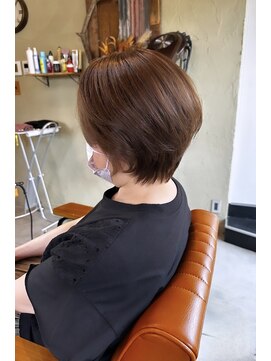 コモレビ(komorebi) 癖を活かしたショート