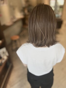 リー ヴィータ 上新庄(Lee Vita) 細め大人ハイライト☆