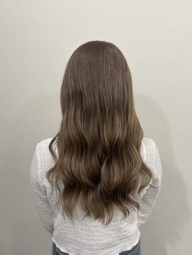 ミザルー(Misirlou) ｜ブリーチ1~2回 ミルクティーカラー｜