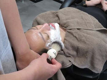 ラック(Luck)の写真/髪型はもちろん、頭皮・ヒゲや眉・肌まで、男性の美に関わる全てをプロデュース。“カッコ良い”を創ります
