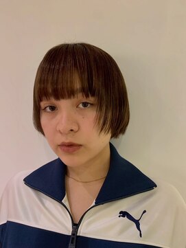 ラーサ(LaHzA) 大人ボブミニボブショートボブレイヤーボブ前下がりショートボブ