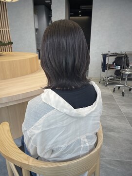 リファインド(REFINED) 大人可愛いワンレンミディ　　村田