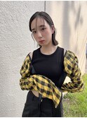 動きのある顔周りヘアー