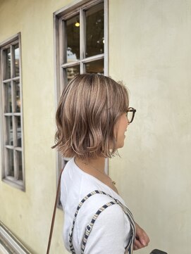 エイミーバイアフロート(amie  by afloat) 大人ハイライト×ラフな質感ナチュラルボブヘア