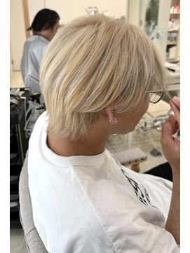 グレイス ヘア デザイニング(GRACE hair designing) ホワイトカラー