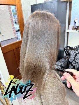 ラグズ 茅ヶ崎(LAGUZ) シルキーグレージュストレート 茅ヶ崎髪質改善