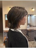 大人クールな印象のレイヤーミディ