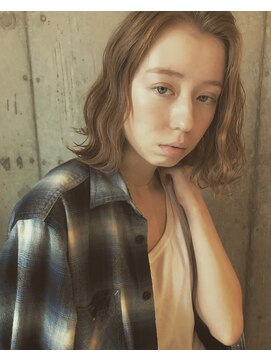 エヴァー(ever) [髪質改善/縮毛矯正/ダークアッシュ/カール/セミディ/姫カット]