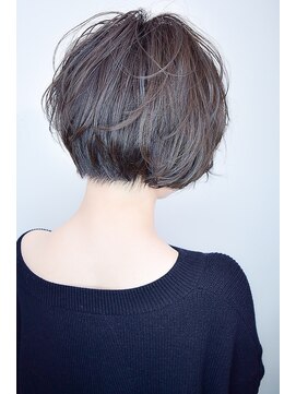 モリオフロムロンドン 松戸店(Morio from London) 【 松戸 駅近】大人かわいい前下がりひし形ショートボブ