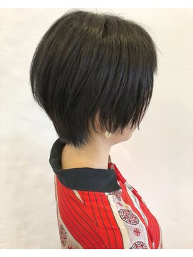 ヒーリングヘア レビ(healinghair lebe) 【lebe/賀来】ブラックヘア×ショート