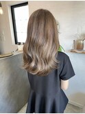 明るめベージュカラー