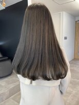 ミュラ(mulah)&nbsp;透け感カラーオリーブアッシュ＊ワンカールストレートロング