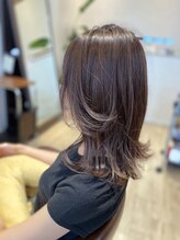 ヘアーデザイン ナバル(Nabal) 顔周りレイヤー