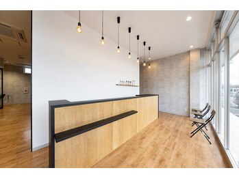 髪質改善トリートメント & 半個室プライベートサロン / Mana Hair 倉敷