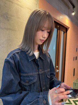 リアド(.RIAD) グレージュ