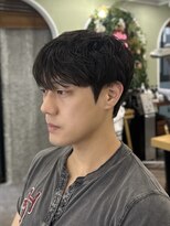 ジーエヌエム ゴニアンドムジン(G.N.M GUNHEE&MUJIN)&nbsp;韓国シャドウパーマスタイル