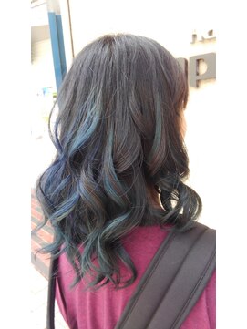 アップル(APPLE!) ダークアッシュ ブルーハイライトグラデーションカラー