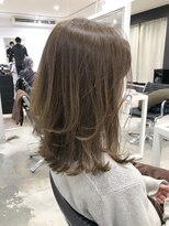 オウル(Owll)&nbsp;【Owll】大人レイヤーボブ　高明度アッシュベージュカラー