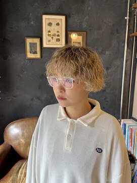 フロー(Flow) ハイトーンパーマ