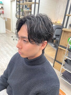 ナンバー アンフィール 渋谷(N° anfeel) メンズカットアッシュブラックカルマパーマベリーショート渋谷