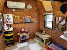 ルシードスタイル ラルーチェ(LUCIDO STYLE La Luce)の雰囲気（お子様連れの方に大人気！キッズスペース【ミルボン/髪質改善】）