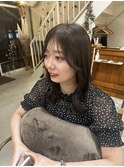 アッシュブラウンカラー くびれロング シースルバング