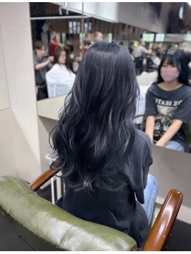 エミタス 三年坂(Emitas) 透ける暗髪ブルーブラック【和歌山】