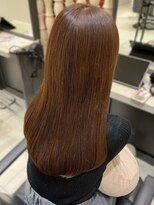 Mako オリーブベージュ 透明感カラー 髪質改善 美髪 20代