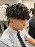 スペインカールスパイラルパーマツイストパーマフェード短髪