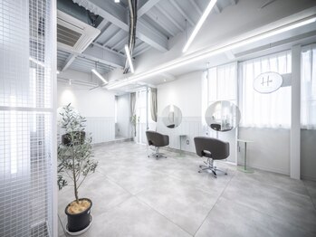 フイ(Hui)の写真/【今宿駅徒歩30秒】福岡TOP級カラー技術！グレー基調のシンプルでお洒落な空間はどこで撮影してもSNS映え☆