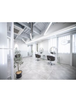 【今宿駅徒歩30秒】福岡TOP級カラー技術！グレー基調のシンプルでお洒落な空間はどこで撮影してもSNS映え☆