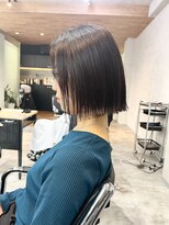 サクラ オモテサンドウ(SAKURA) 切りっぱなしボブ◎外ハネボブ☆前髪なし/髪質改善/ショート