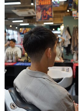 タイト スワッグ バーバーワークス(TIGHT SWAG BARBERWORKS) フェード×ウェーブアップ