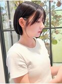 前下がりボブ 切りっぱなしボブ ショートボブ 縮毛矯正 美髪