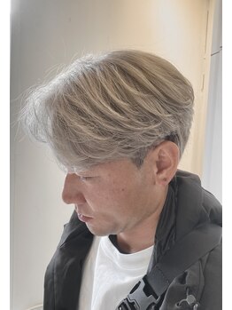 リバード(reverd)の写真/メンズハイトーン特化◎ダメージレスなブリーチで色落ちまで計算した理想のハイトーンカラーを叶えます！