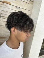 VIM hair 西原店【ヴィム ヘアー】【10月中旬 OPEN（予定）】&nbsp;センター分け縦落ちツイスパ