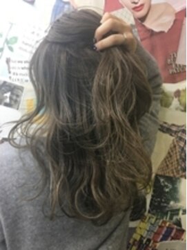 トロニー(TLONY) TLONY渋谷hori ナチュラルハイライトカラー