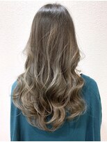 ジーナ バイ アルティナ(Dina by artina)&nbsp;グラデーションカラー×リバースロング【Dina立川】