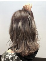 ヴァンカウンシル 伊那(VAN COUNCIL) 透明感バツグン!グレージュカラー