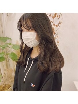 マウロア(MAULOA) "韓国式レイヤー×ワイングレージュ"ayumi