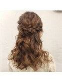 しっかりウェーブのハーフアップ