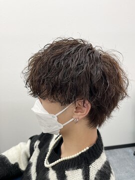 ノーブル シェアサロン(NOBLE ＋Shaire salon) 【雰囲気抜群☆】無造作ツイスパウルフ