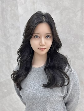 マウル 栄(MAEUL) 長め前髪 レイヤーカット 韓国ヘア