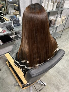 ヘアメイク リヴ(Hair Make Liv) サラ艶ストレート