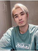 【吉田智哉】フェザーショート、刈り上げショート、グレー