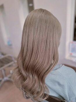 オリーブ 美容室の写真/【西尾市】髪質に合わせたトレンドのデザインカラーで、あなたの魅力を引き出す特別なサロンです◎