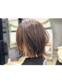 くびれのある外ハネショート