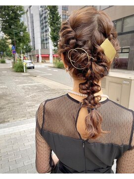 エンタリティリット(entality lit) 【entalitylit】結婚式に！周りと差がつく編みおろしアレンジ☆